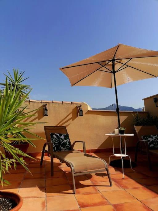 Appartement Luminoso Atico Cerca De La Playa Con Piscina Y Garaje